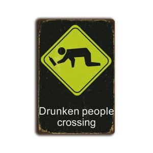 Metalen wandbord Drunken people crossing